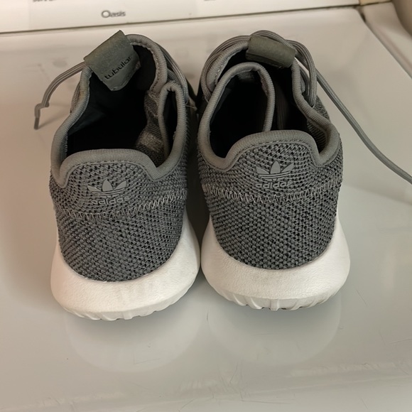 Adidas - Picture 3 of 4